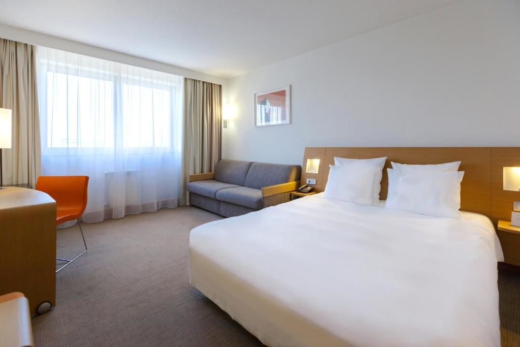 Отель Novotel Kraków City West Краков